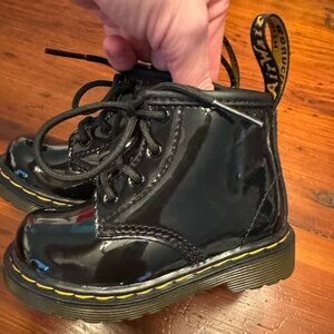 Little girl patent leather doc martins size 5 like new
